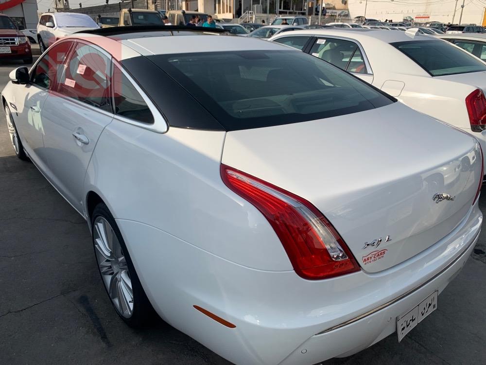 جاكوار XJ